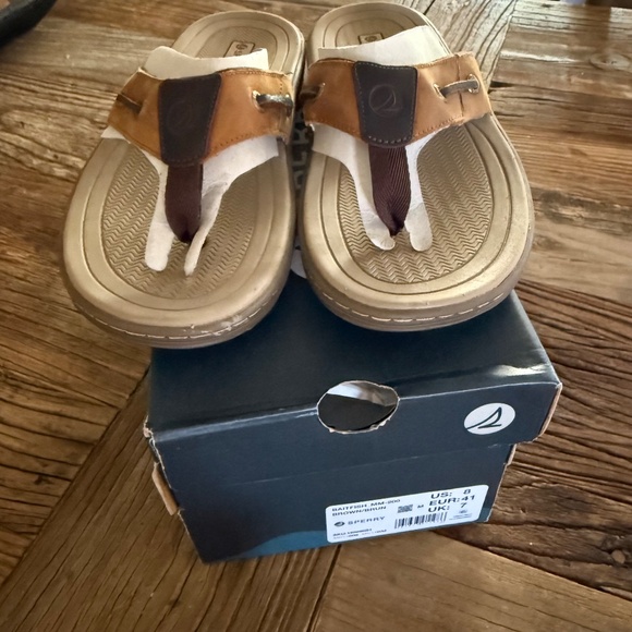 SPERRY Baitfish Flip-Flop in Brown - Picture 5 of 6